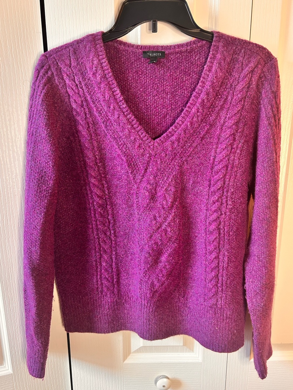 Talbots‎ Women's Size Small Purple V-Neck Cable Knit Wool Blend Pullover Sweater